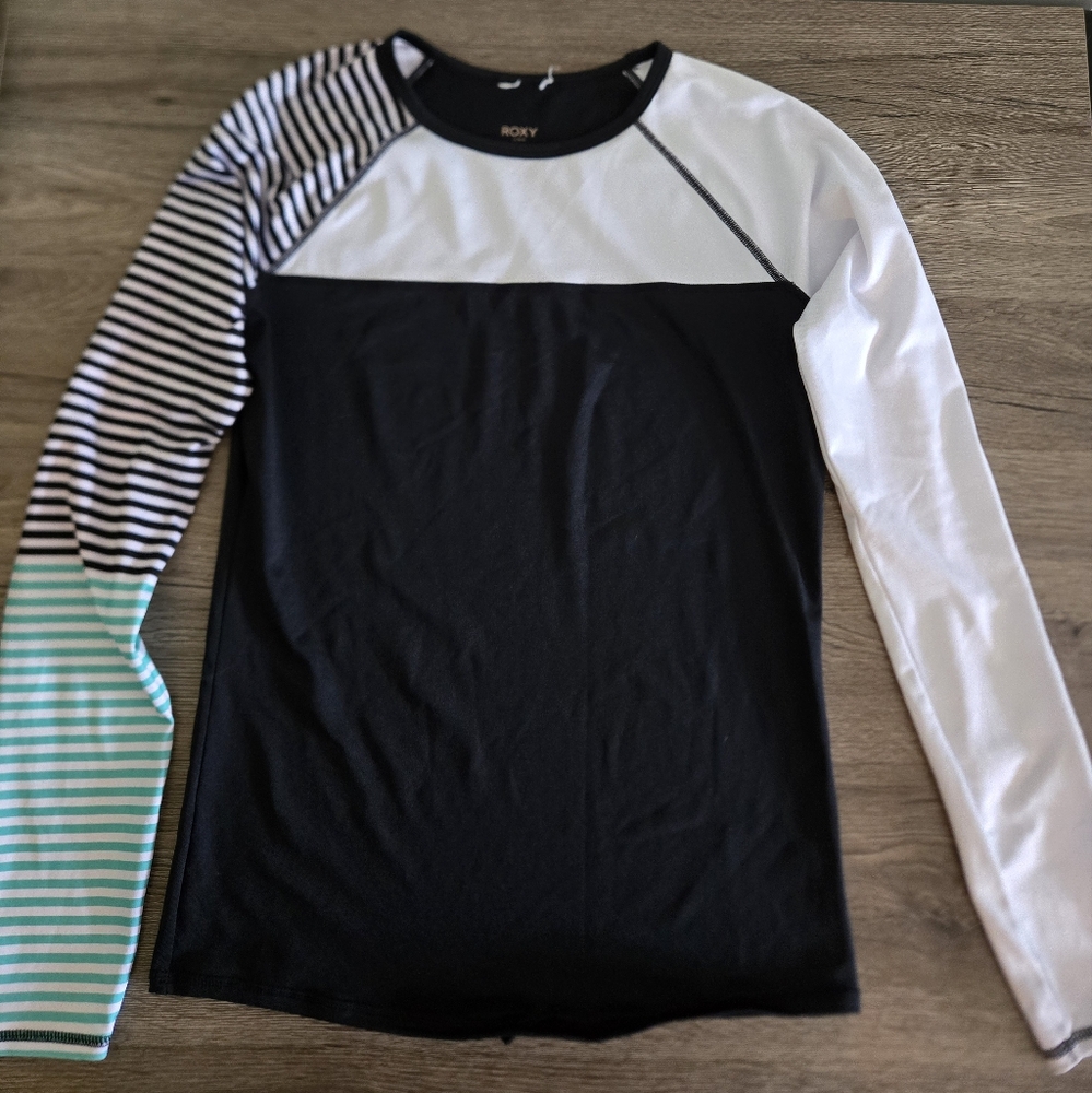 Roxy Black and White Long Sleeve Top
